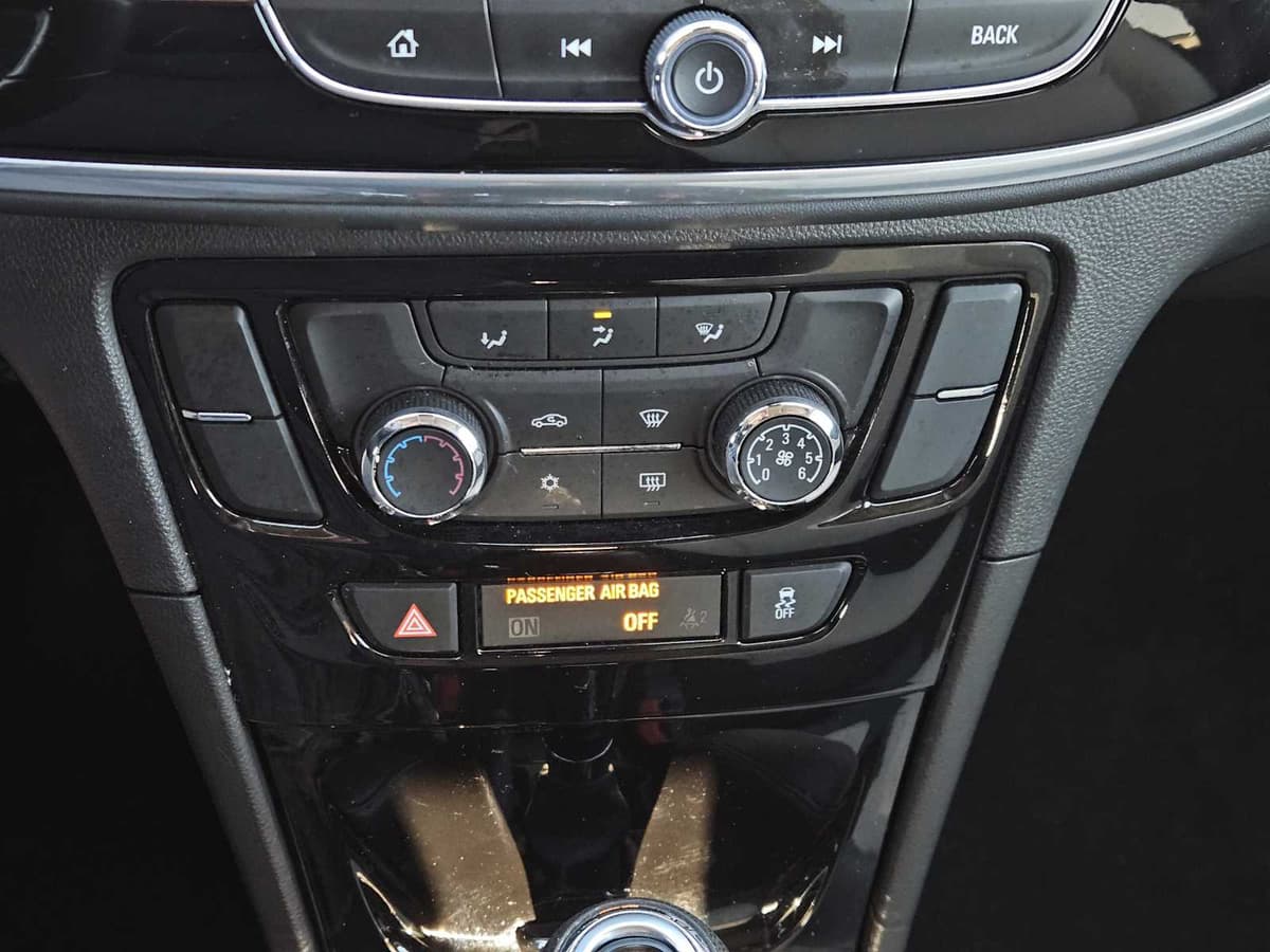 2019 Buick Encore - Image 18