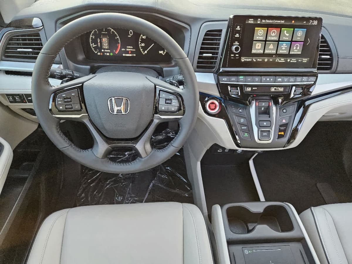 2026 Honda Odyssey - Image 20