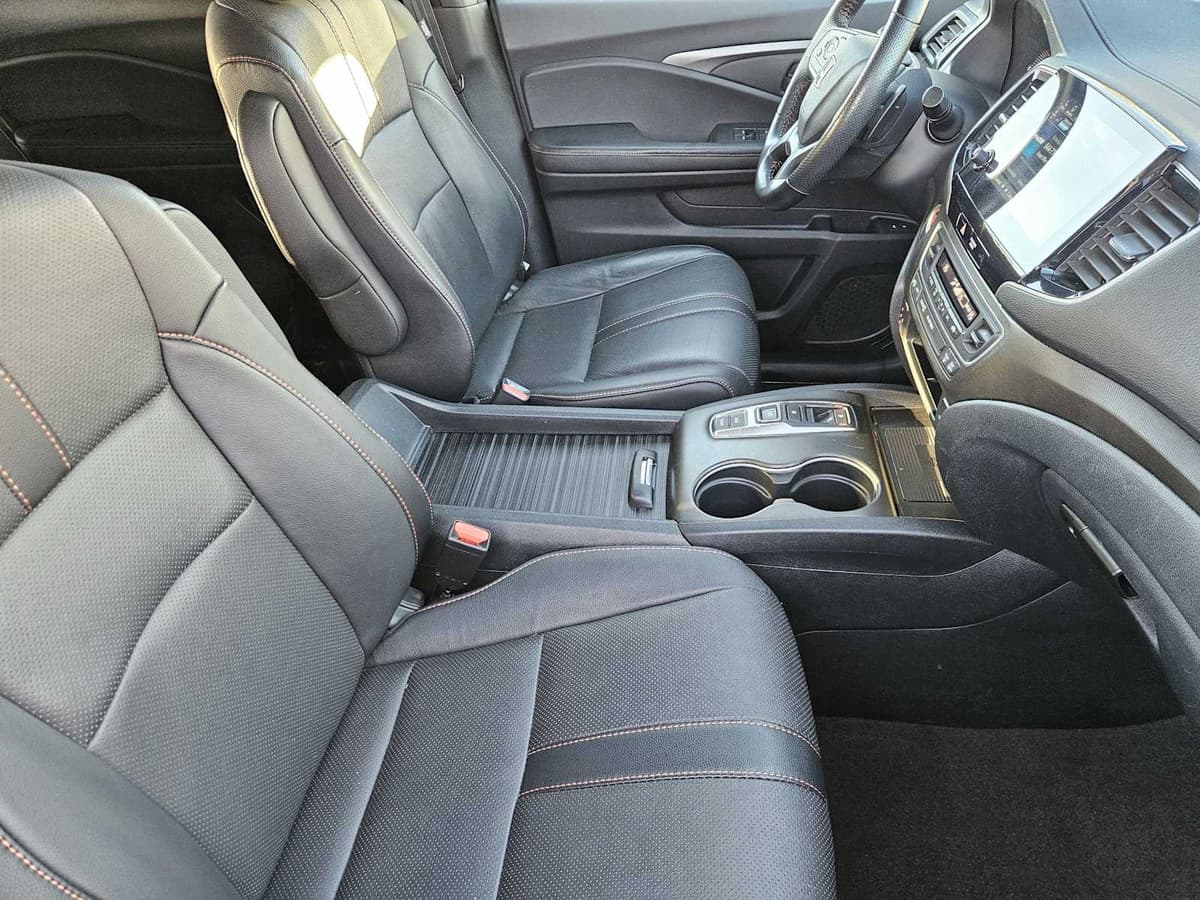 2023 Honda Passport - Image 14