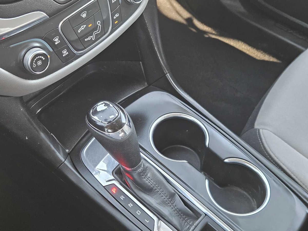 2021 Chevrolet Equinox - Image 19