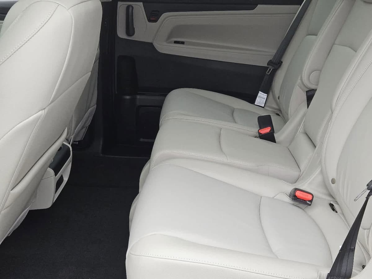 2026 Honda Odyssey - Image 23