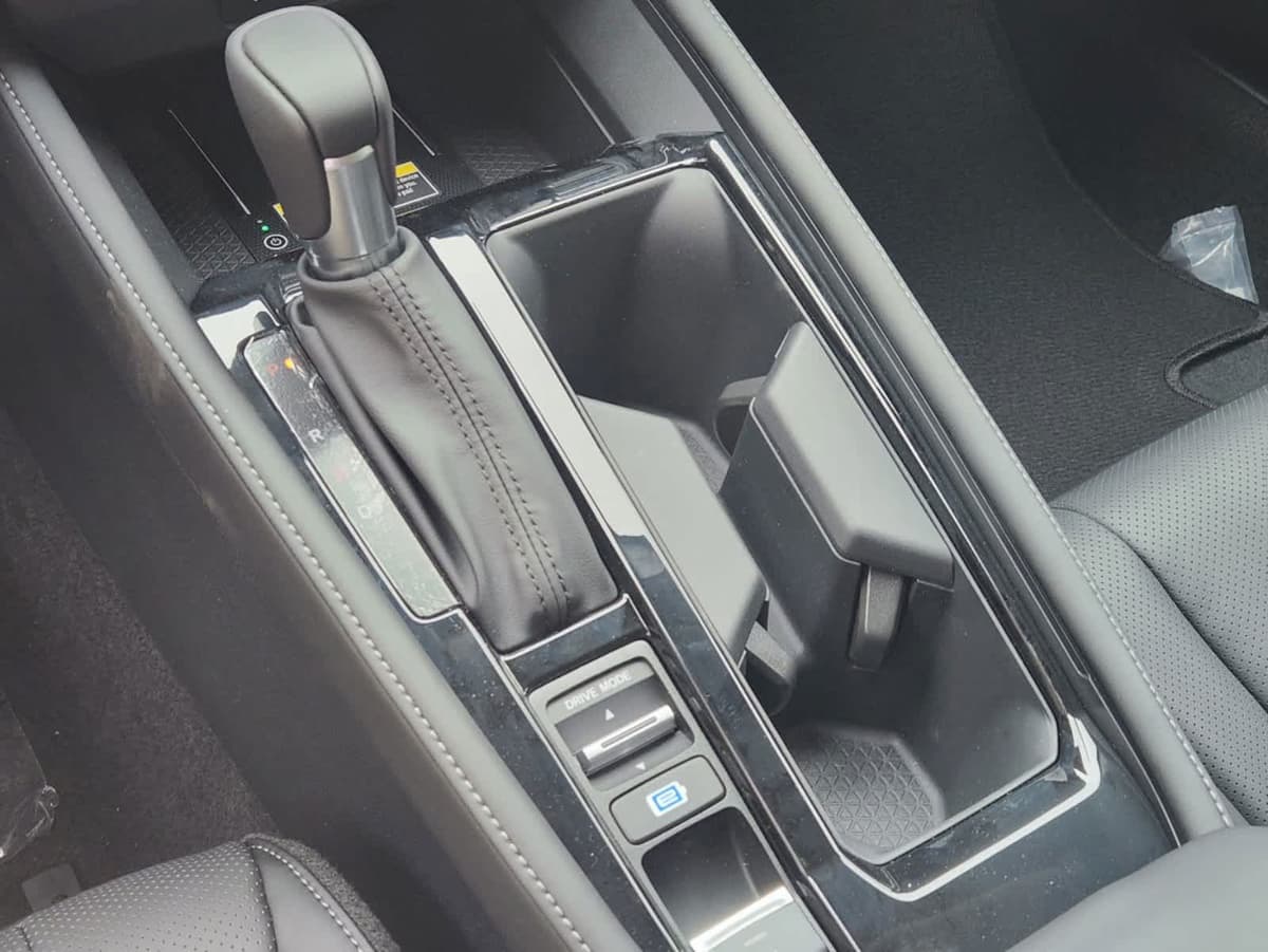 2025 Honda Accord Hybrid - Image 14