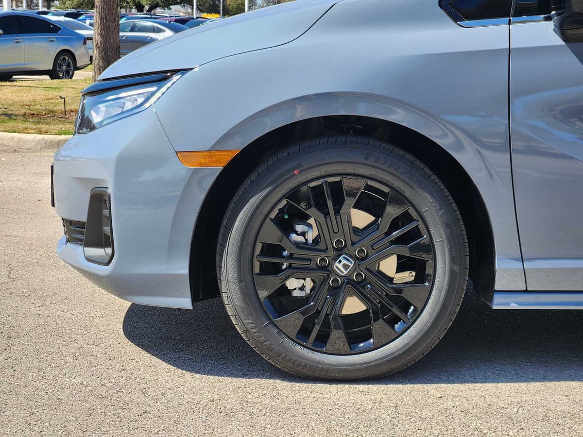 2026 Honda Odyssey - Image 7