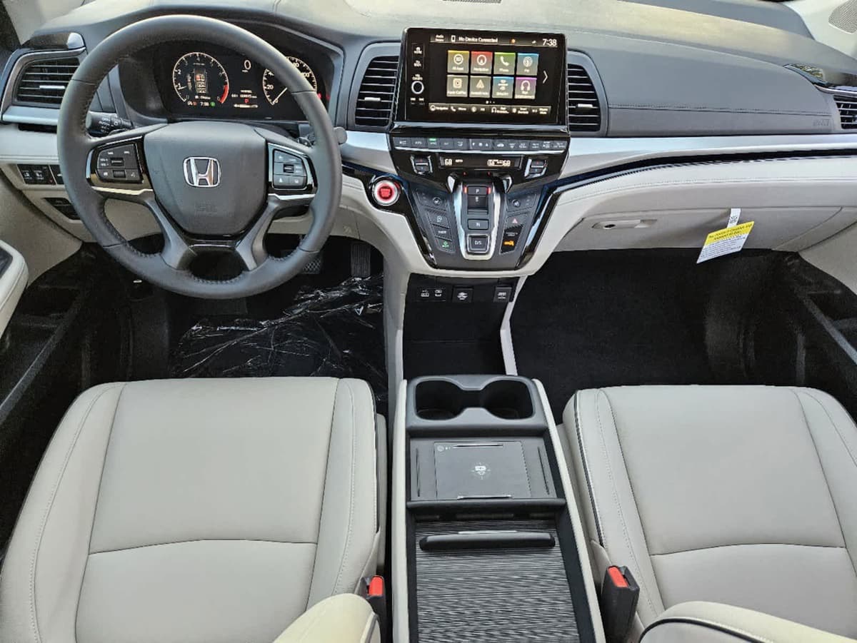 2026 Honda Odyssey - Image 19