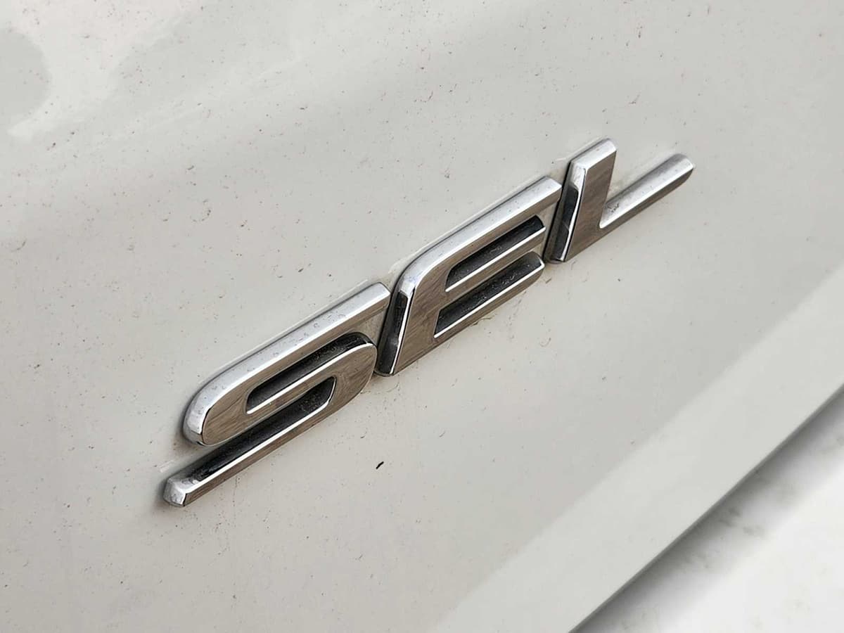 2024 Ford Edge - Image 12