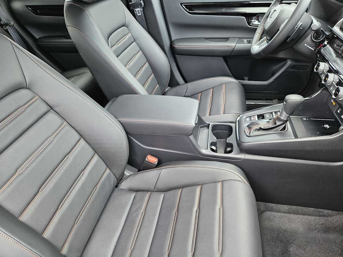 2026 Honda CR-V Hybrid - Image 12