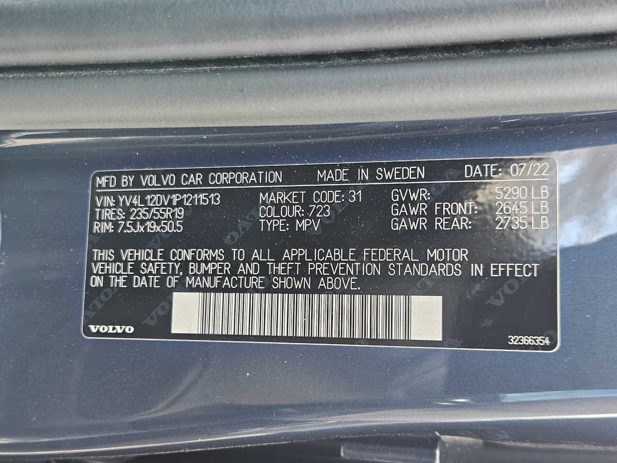 2023 Volvo XC60 - Image 32