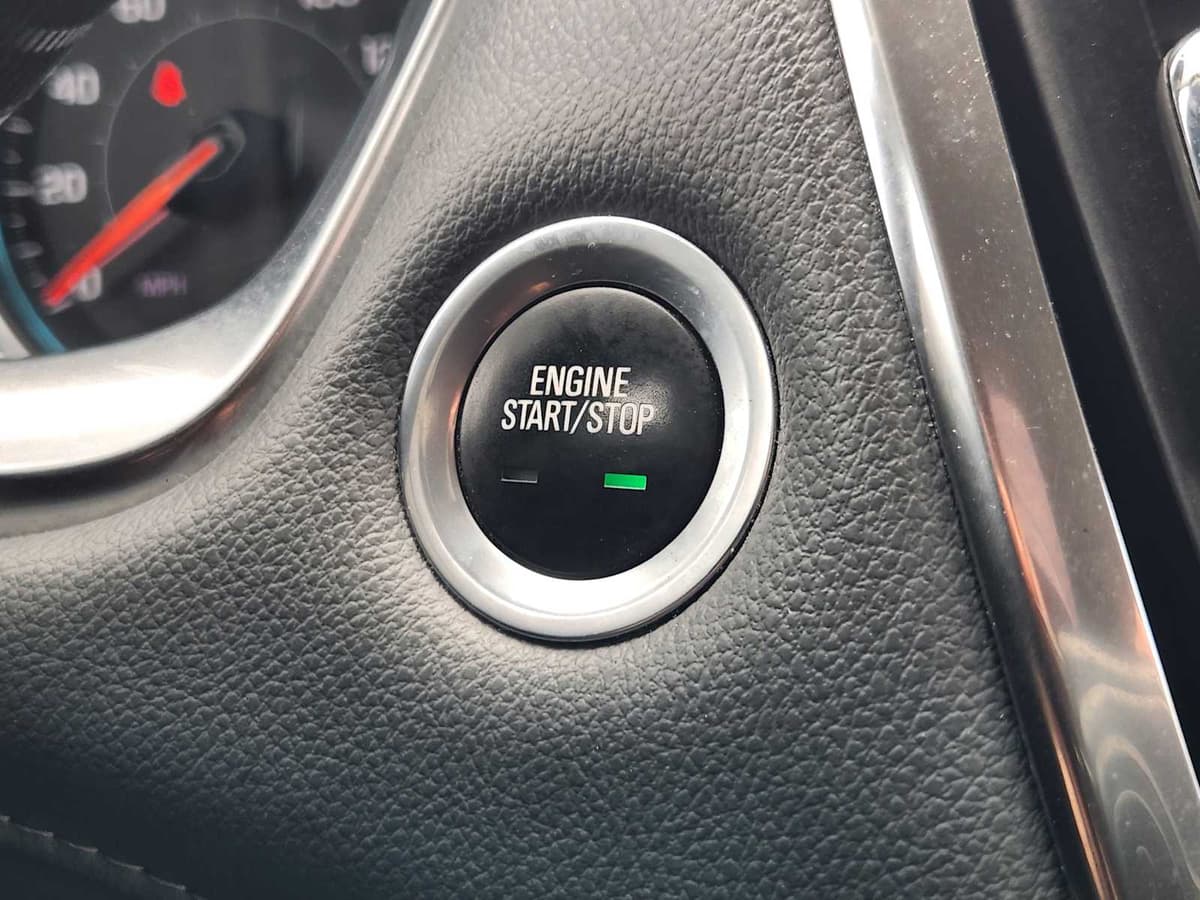 2021 Chevrolet Traverse - Image 21