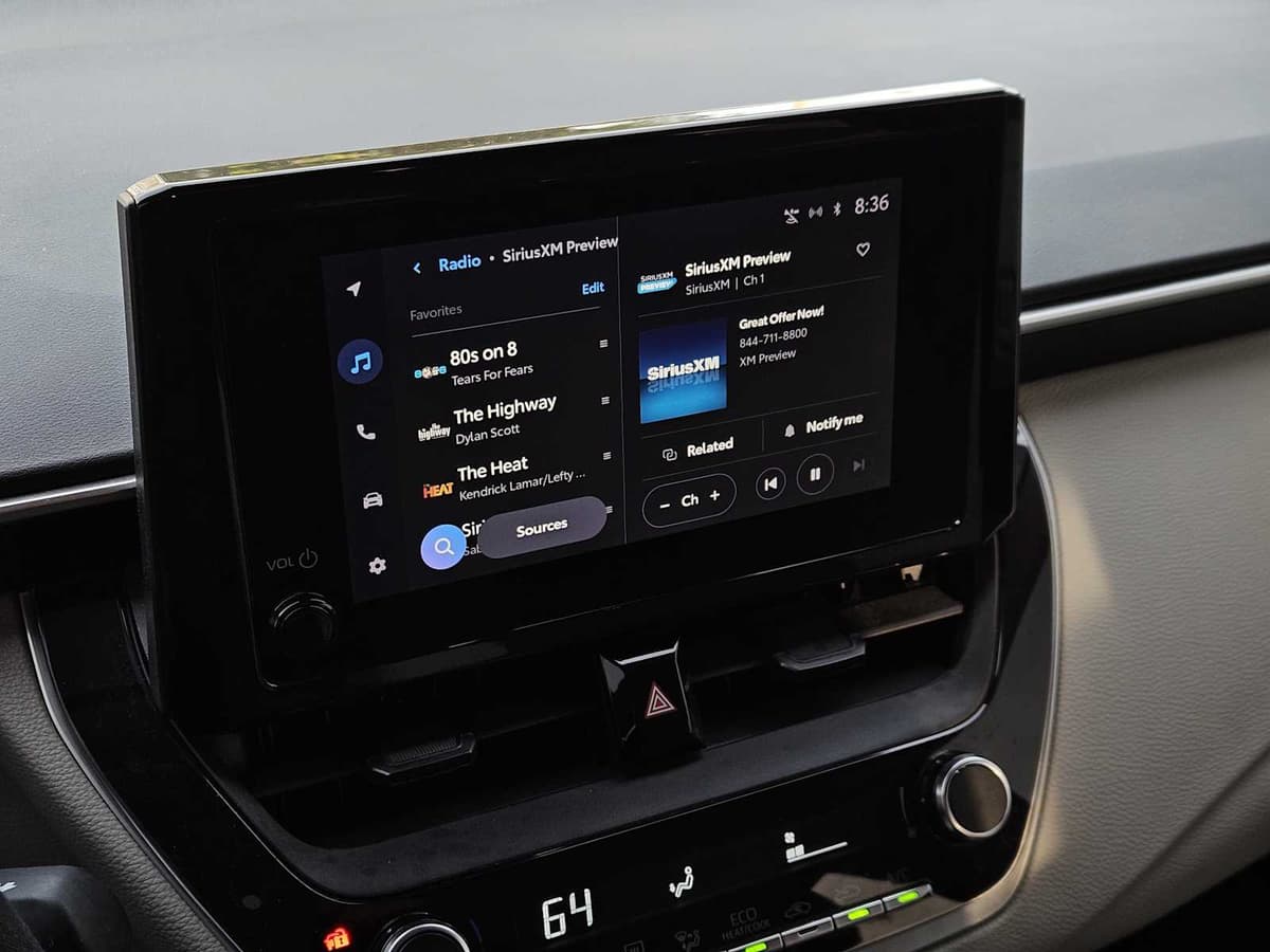 2023 Toyota Corolla - Image 17