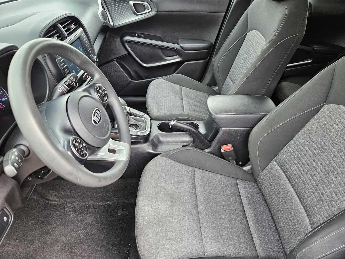 2021 Kia Soul - Image 13