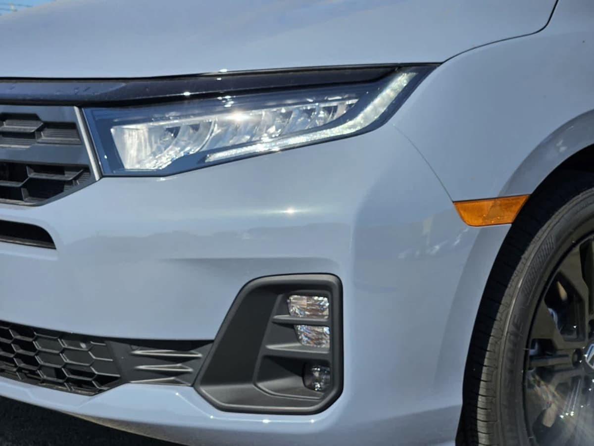2026 Honda Odyssey - Image 6