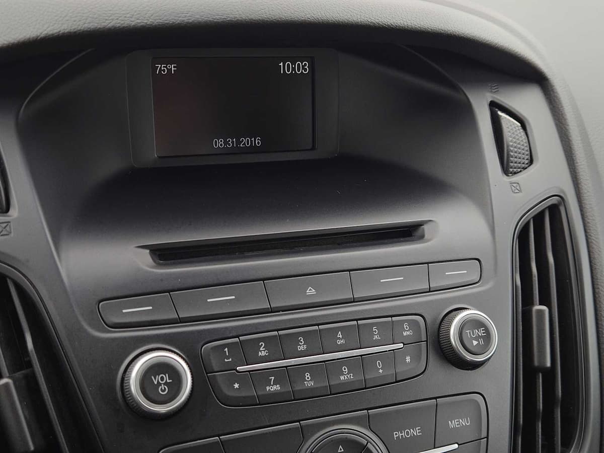 2016 Ford Focus - Image 17