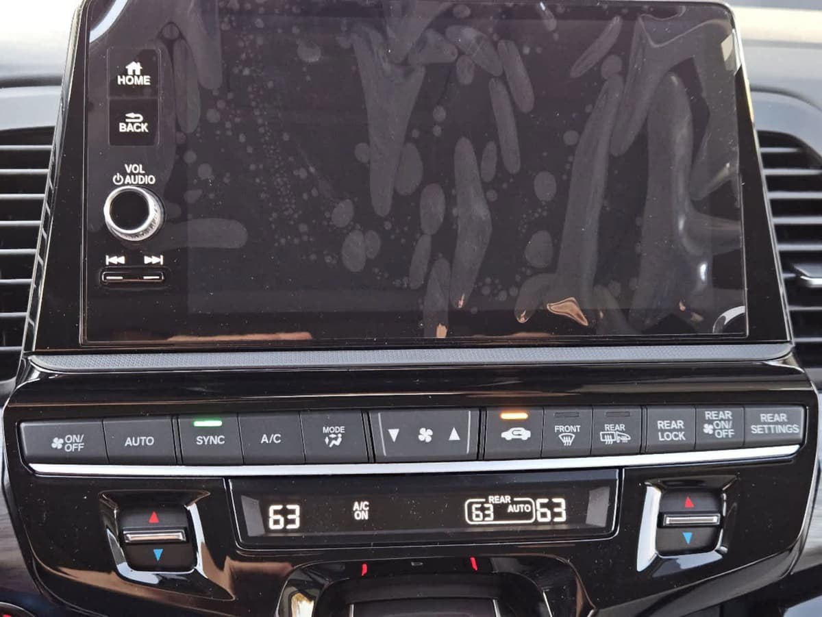 2026 Honda Odyssey - Image 15