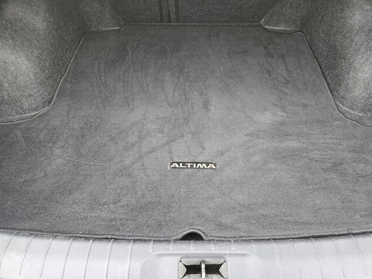 2023 Nissan Altima - Image 30