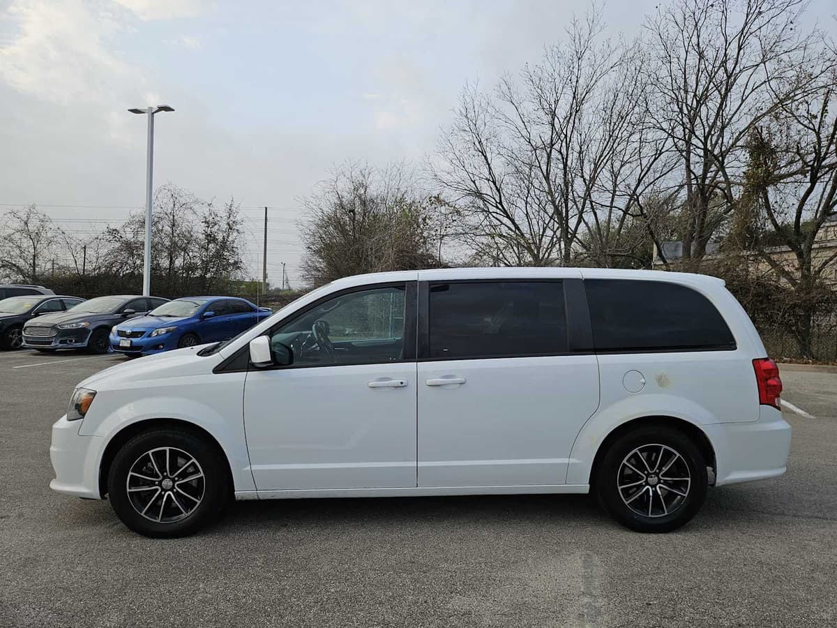 2018 Dodge Grand Caravan - Image 4