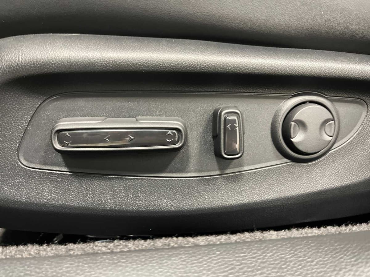 2026 Honda Accord Hybrid - Image 12