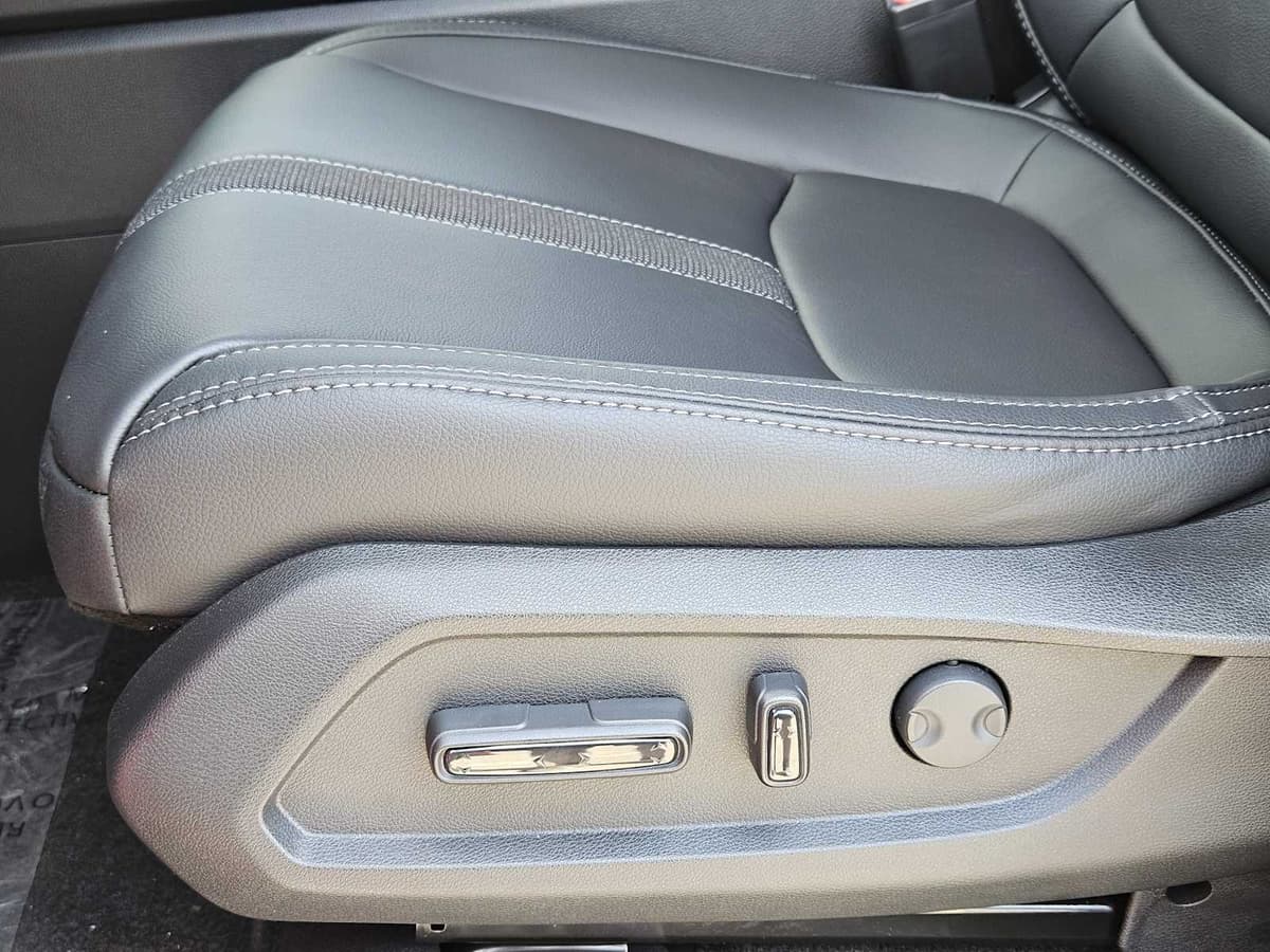 2025 Honda Pilot - Image 19