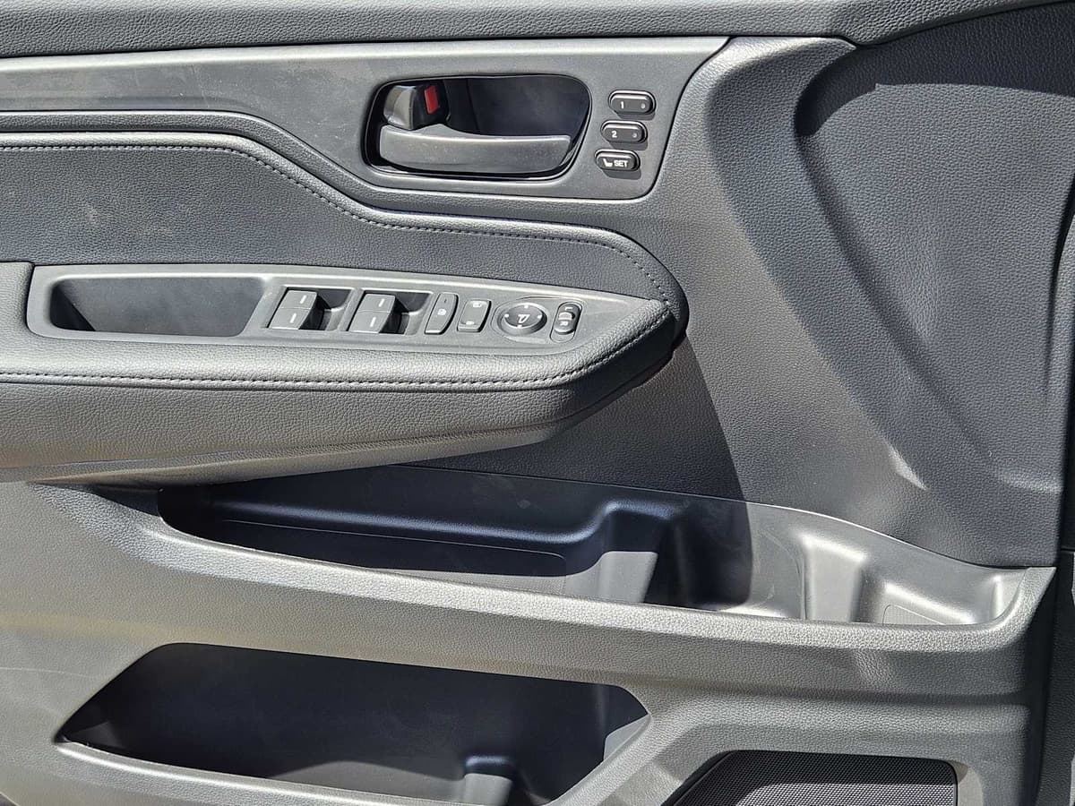 2026 Honda Odyssey - Image 18