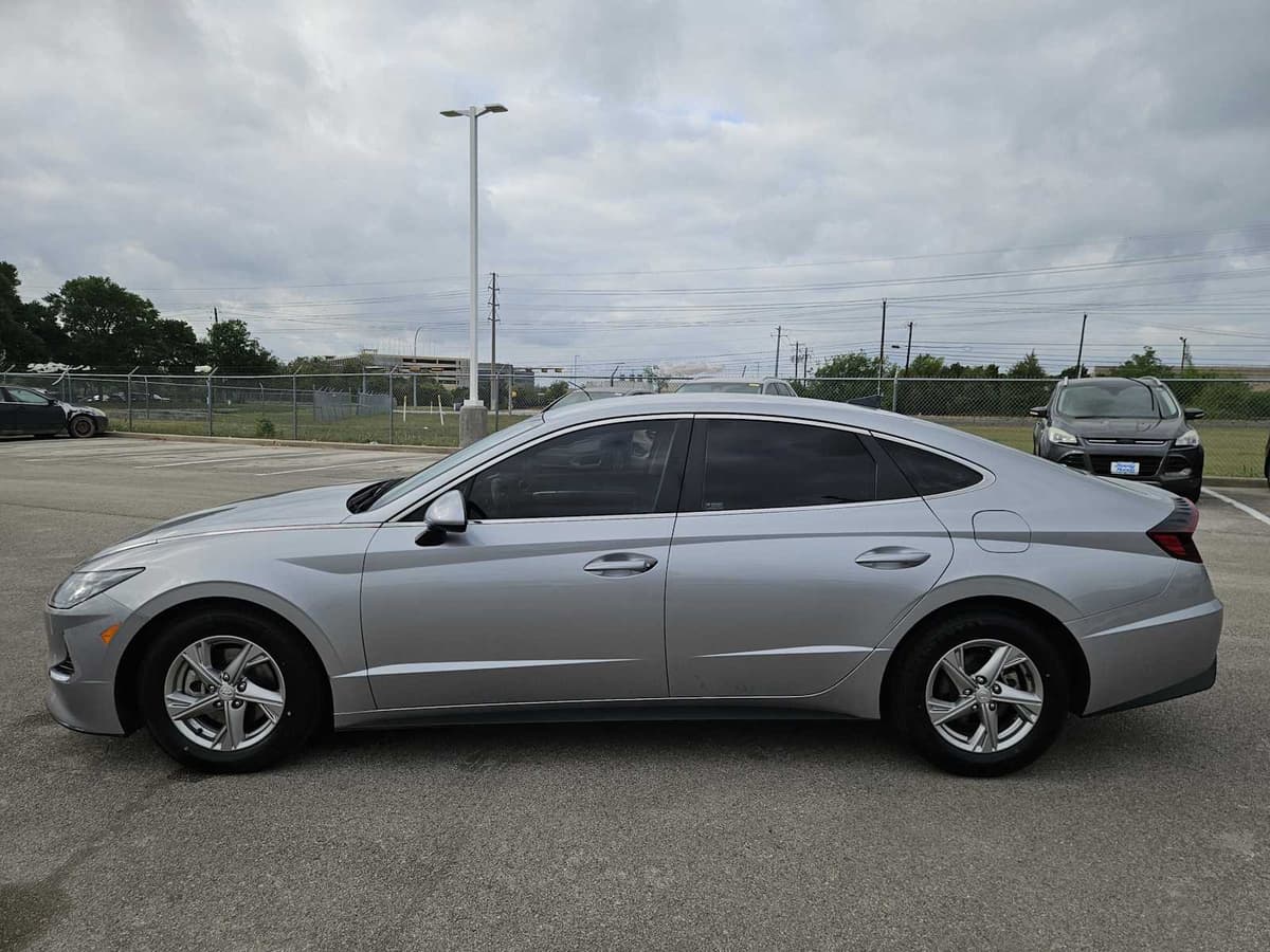 2021 Hyundai Sonata - Image 4