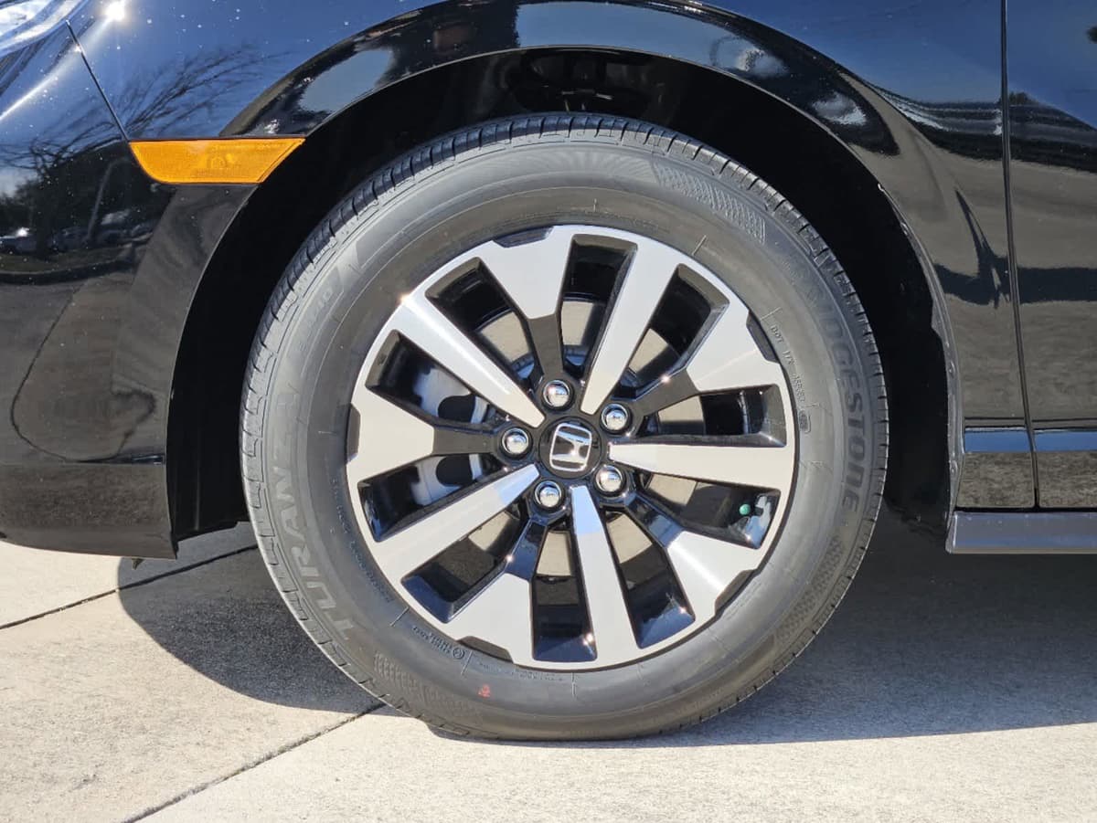 2026 Honda Odyssey - Image 9