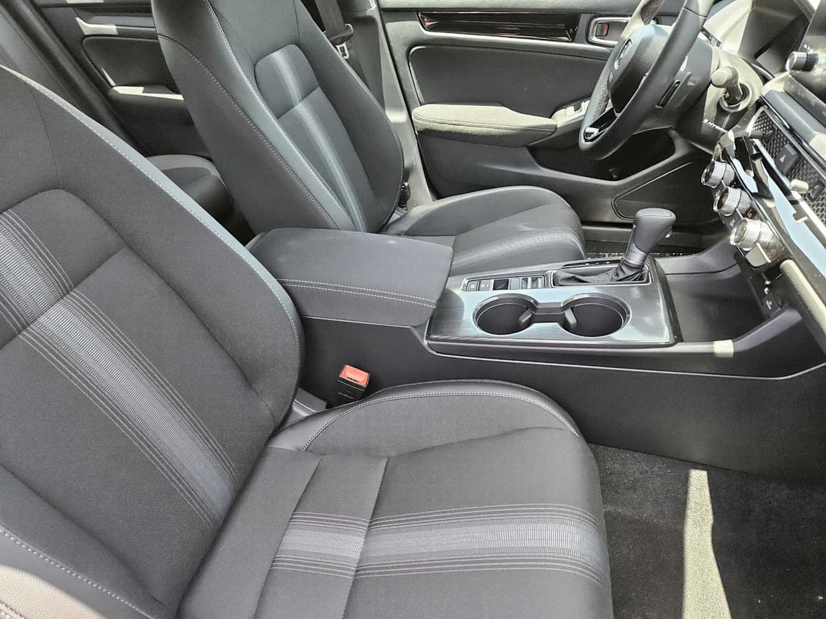 2026 Honda Civic Hybrid - Image 12