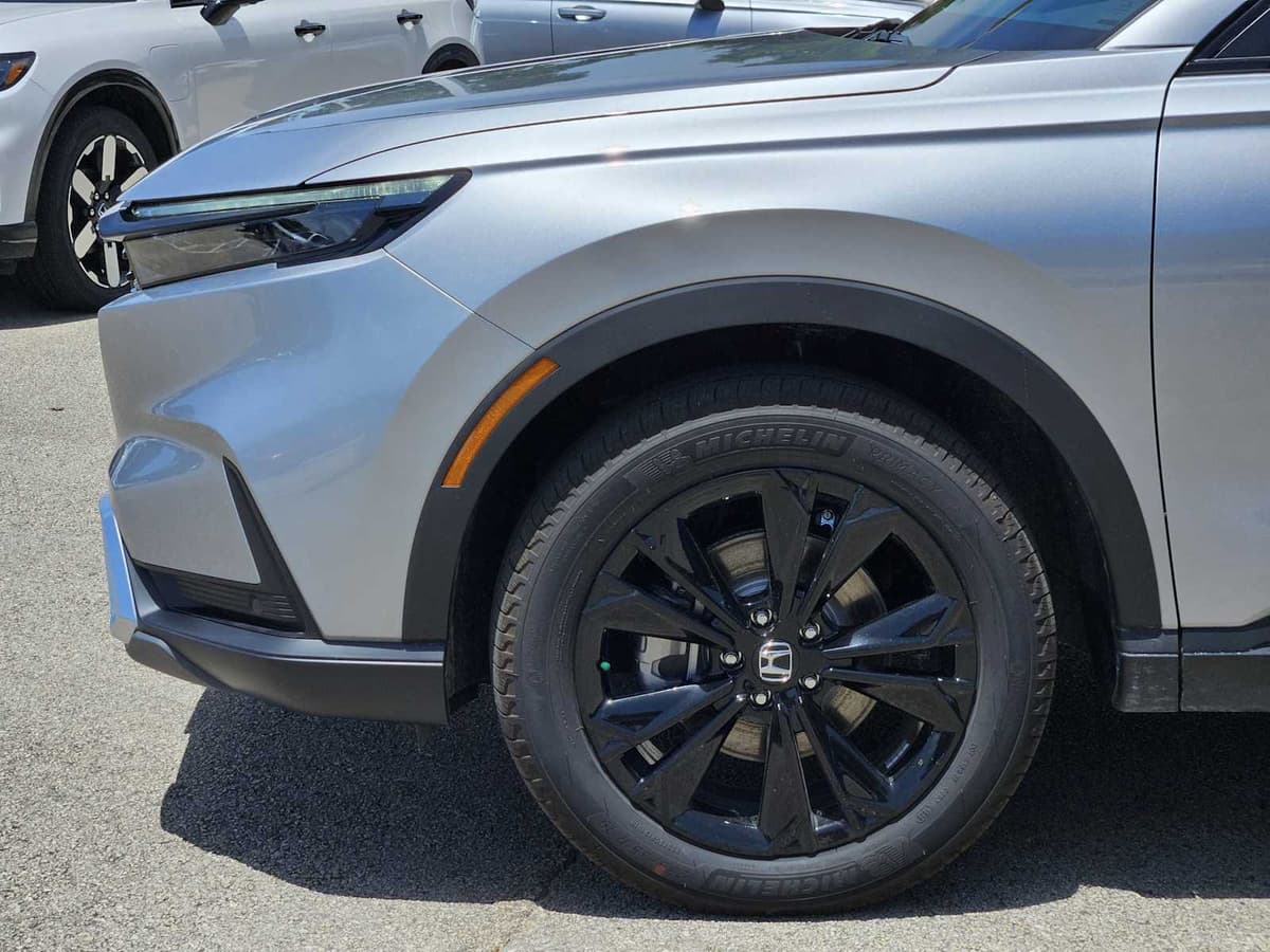 2026 Honda CR-V Hybrid - Image 8