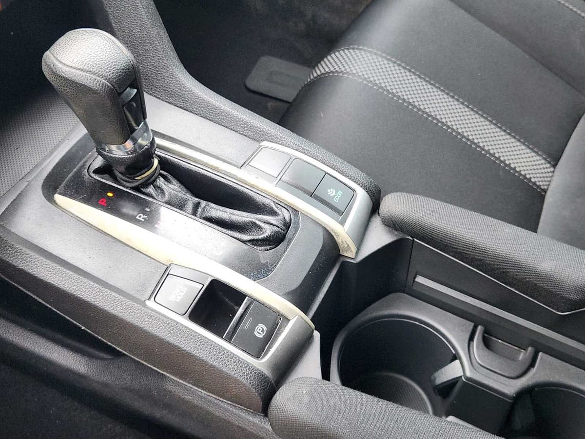 2020 Honda Civic Sedan - Image 20