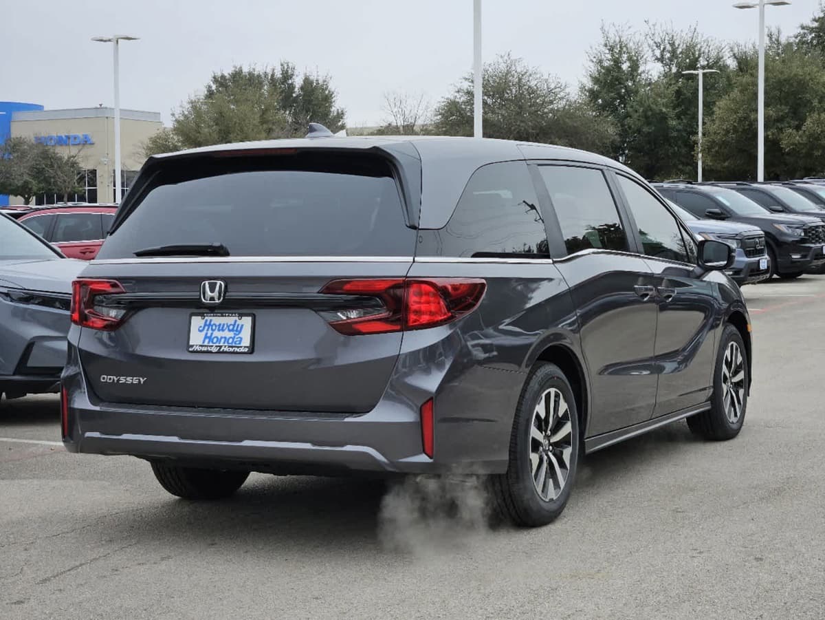 2026 Honda Odyssey - Image 6