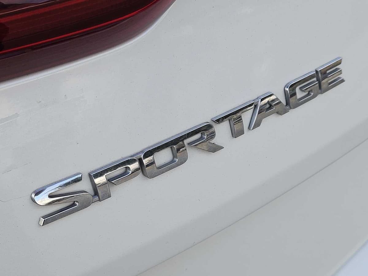 2021 Kia Sportage - Image 11