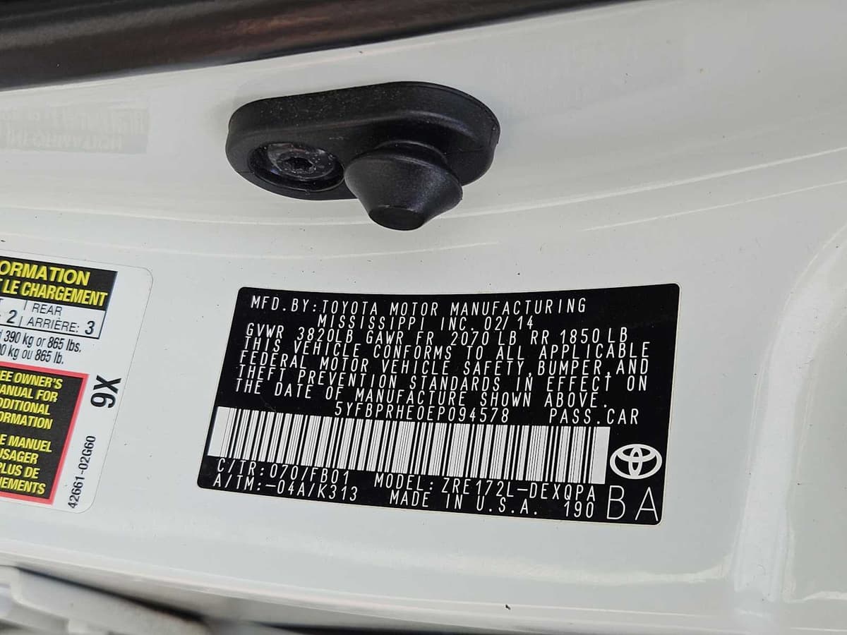 2014 Toyota Corolla - Image 31