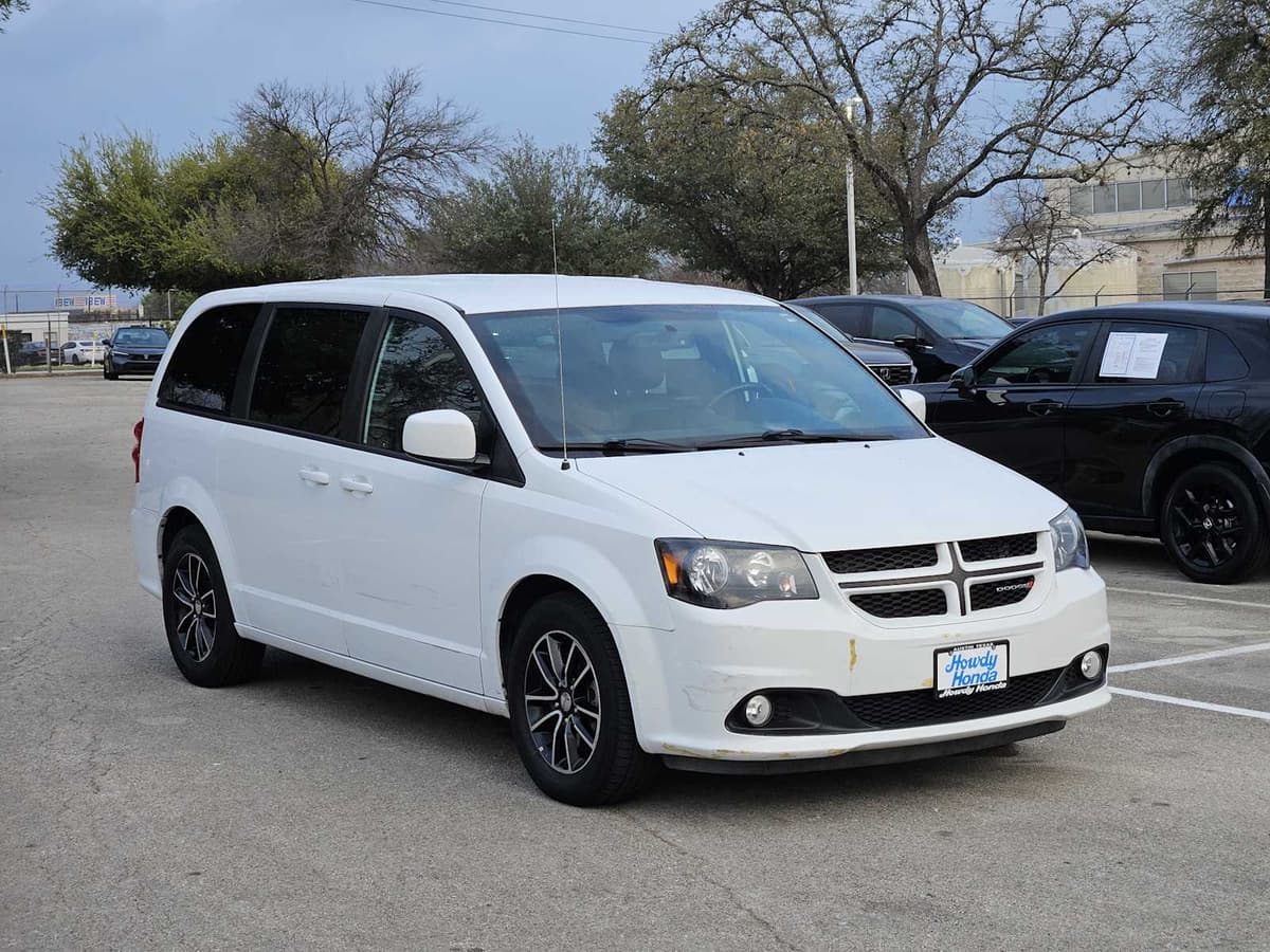 2018 Dodge Grand Caravan - Image 3