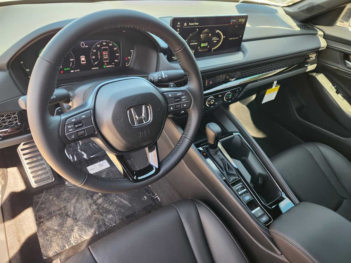 2026 Honda Accord Hybrid - Image 2