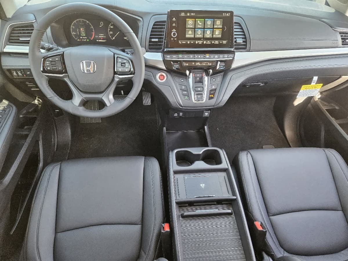 2026 Honda Odyssey - Image 21