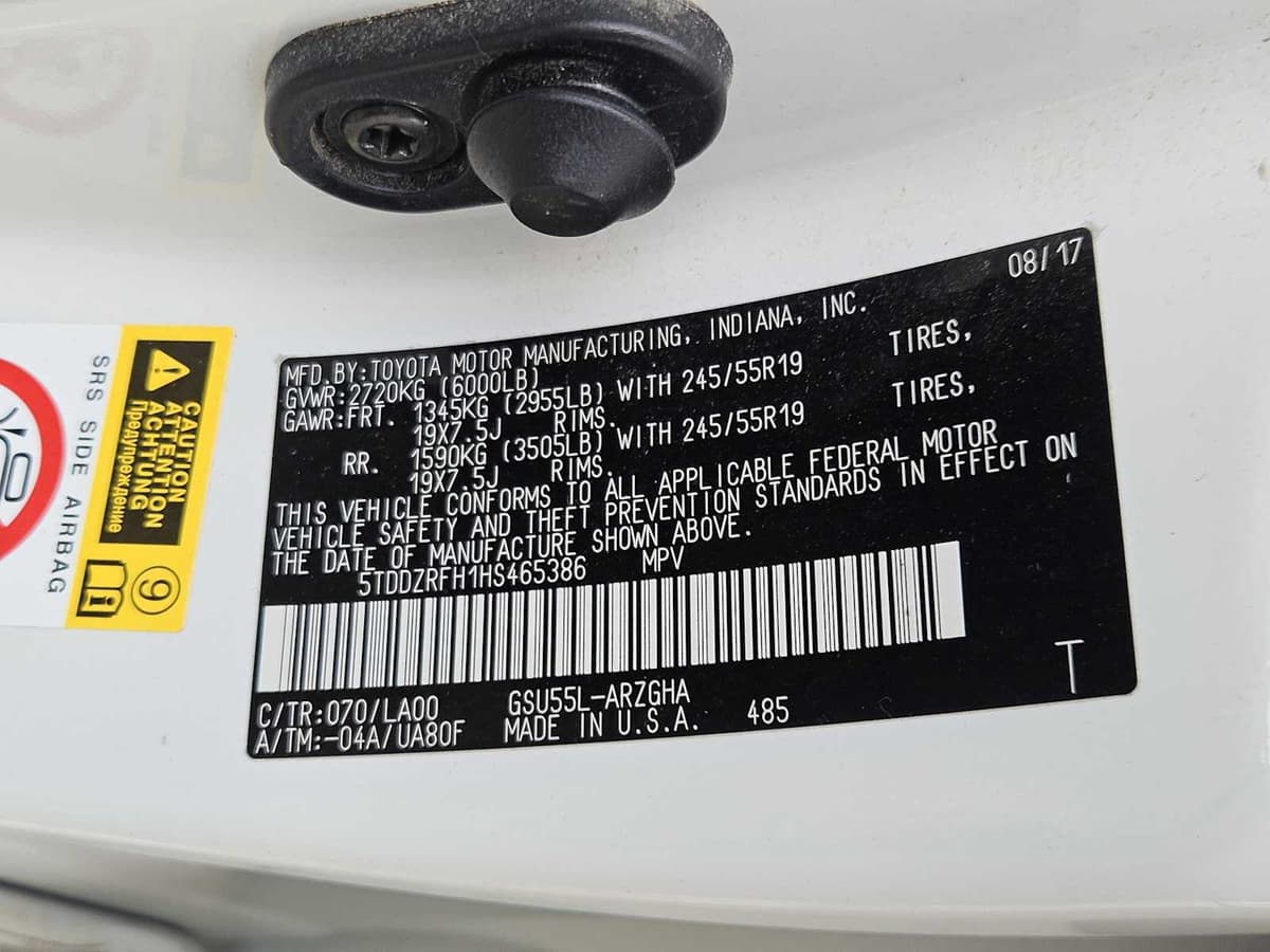 2017 Toyota Highlander - Image 33