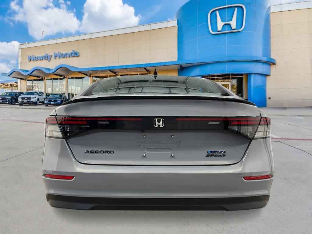 2026 Honda Accord Hybrid - Image 4