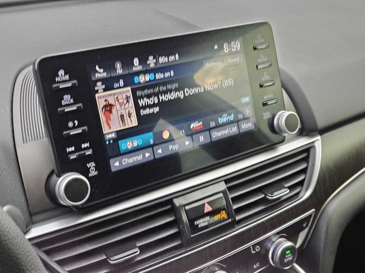 2020 Honda Accord Sedan - Image 15