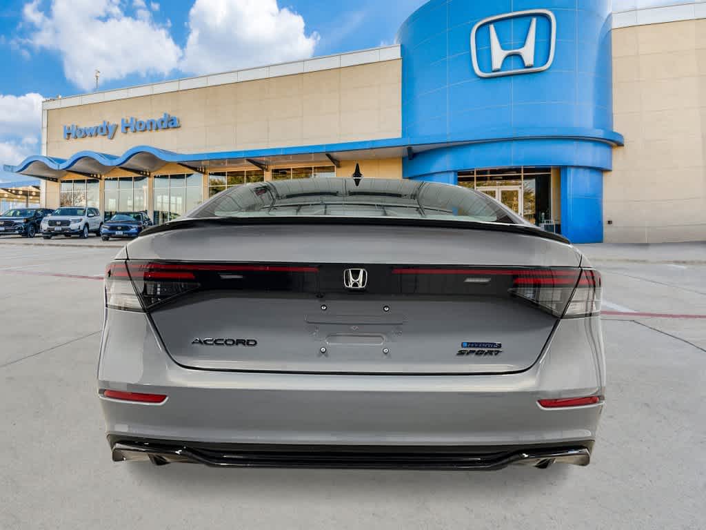 2026 Honda Accord Hybrid - Image 4