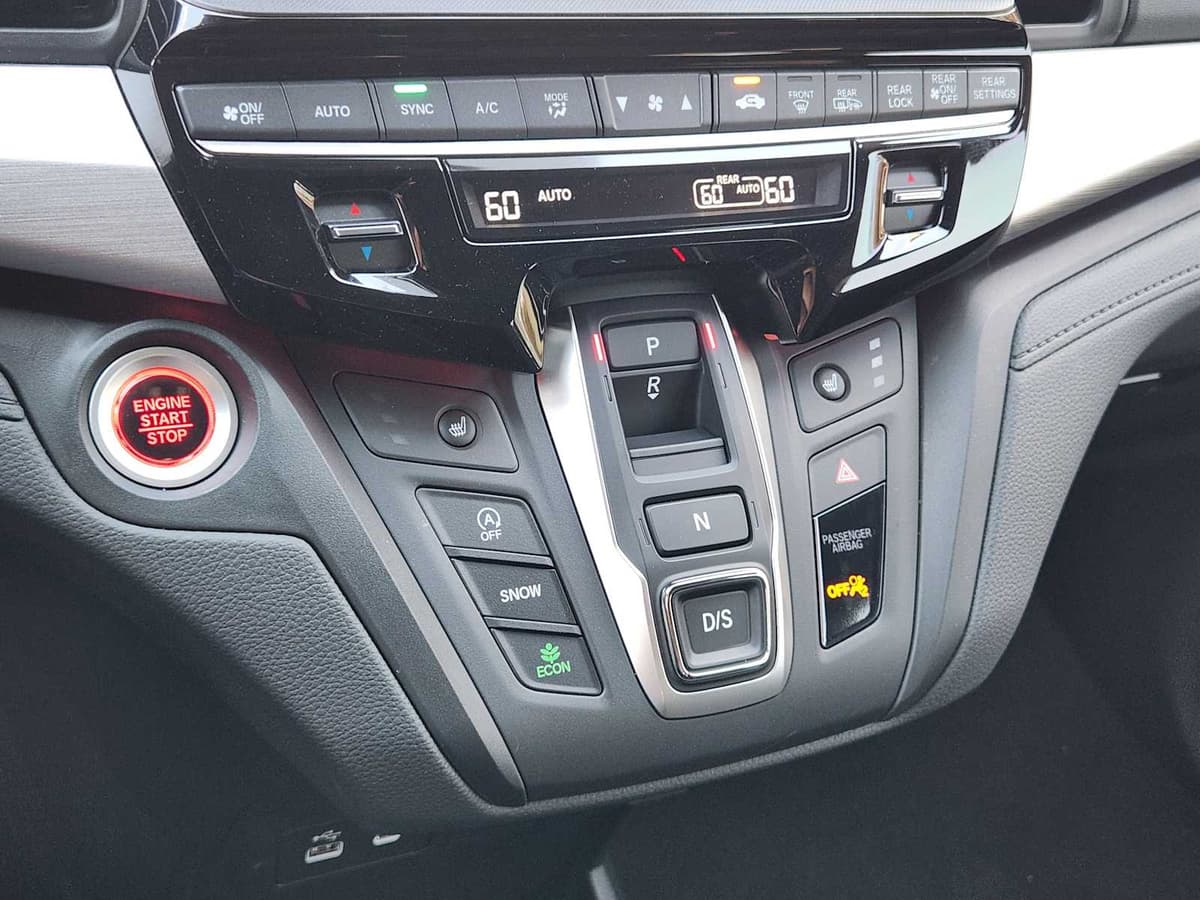 2026 Honda Odyssey - Image 15