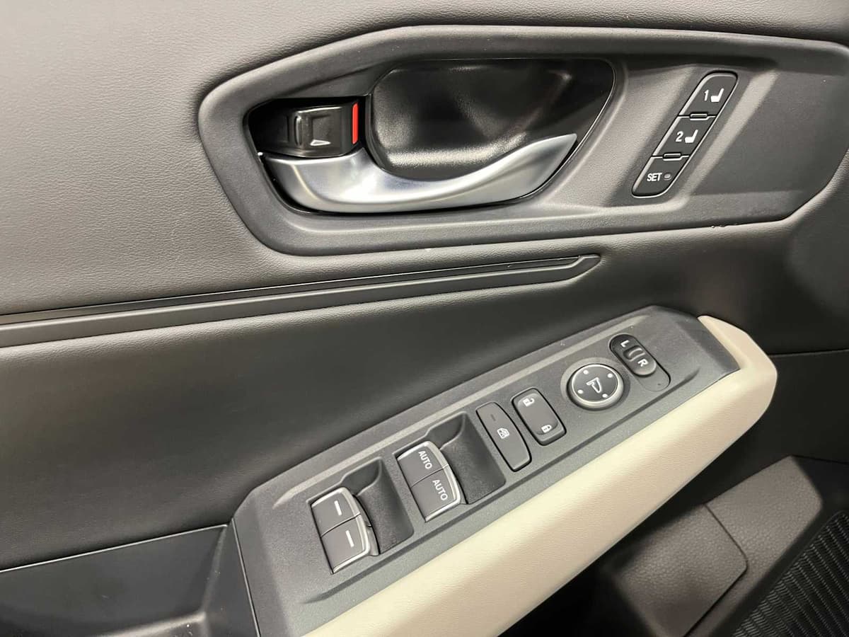 2026 Honda Accord Hybrid - Image 12