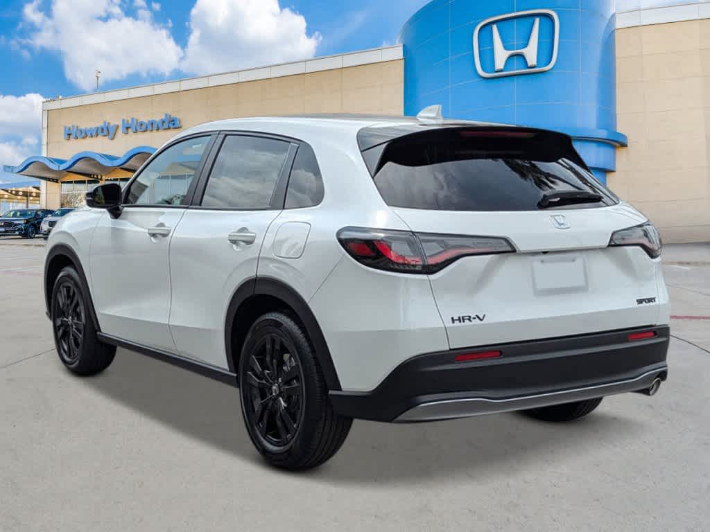 2027 Honda HR-V - Image 2