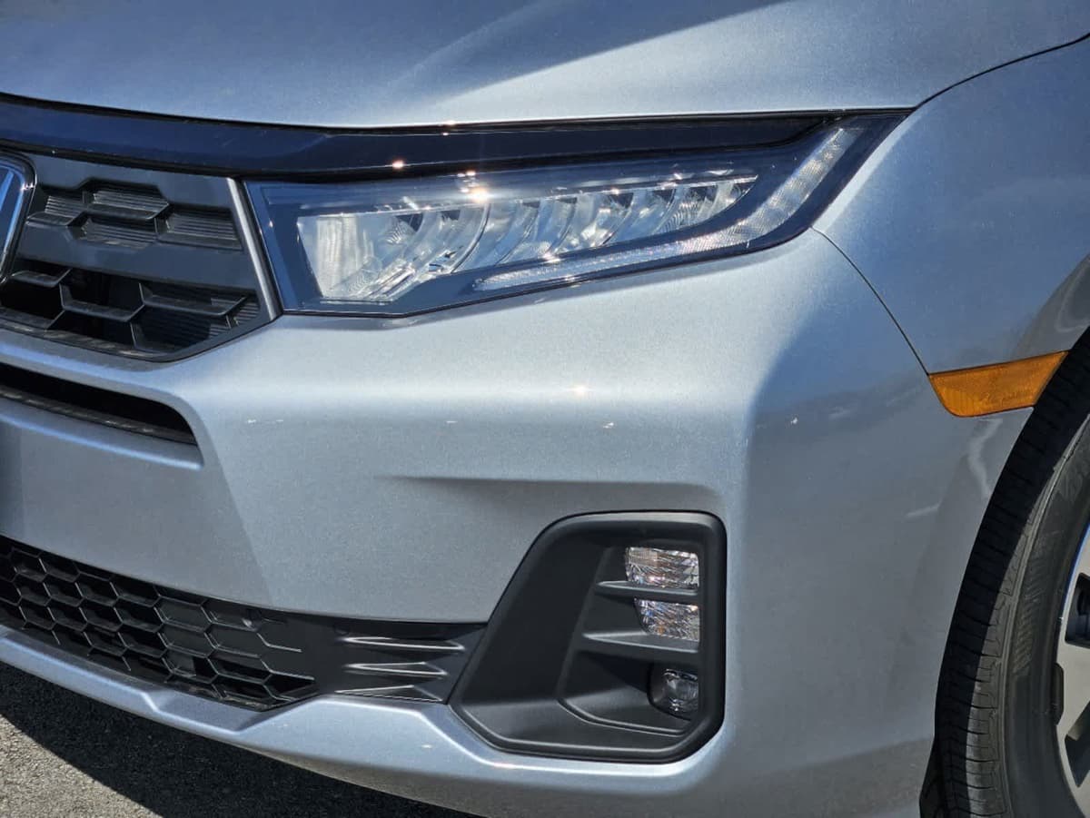 2026 Honda Odyssey - Image 7