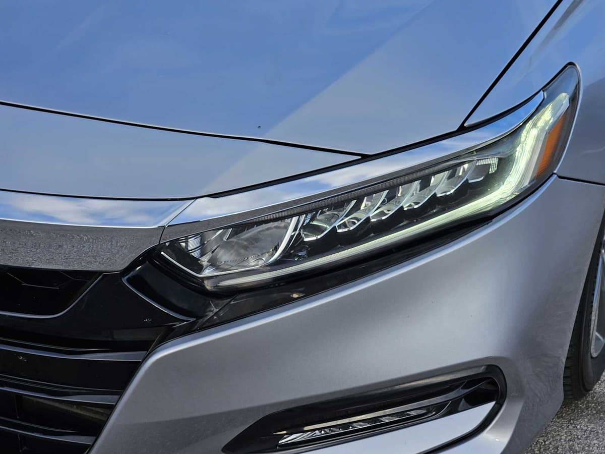 2018 Honda Accord Sedan - Image 7