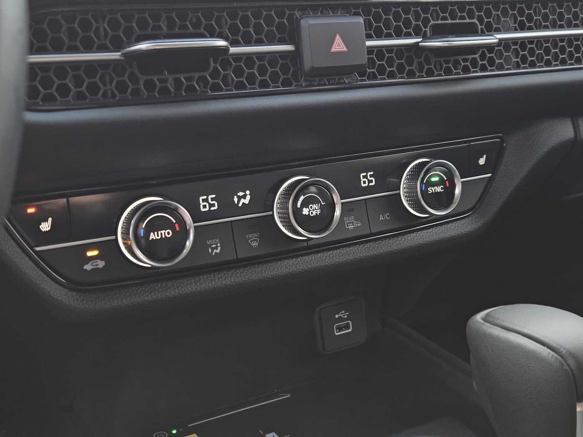 2025 Honda HR-V - Image 18