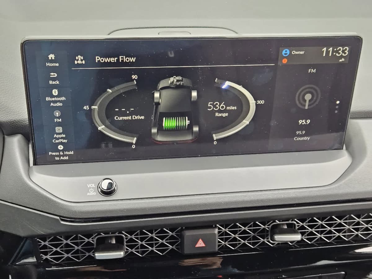 2025 Honda Accord Hybrid - Image 15