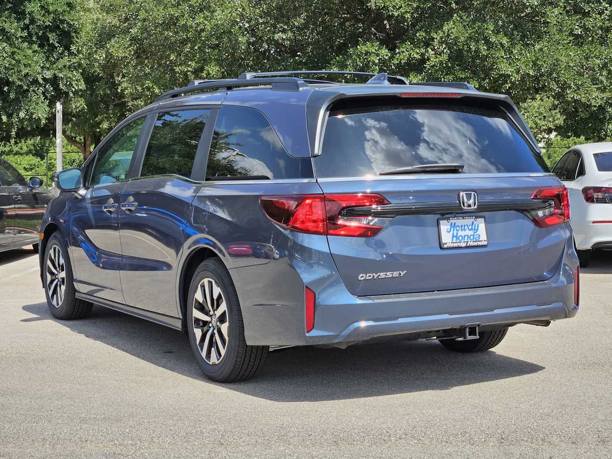 2026 Honda Odyssey - Image 6