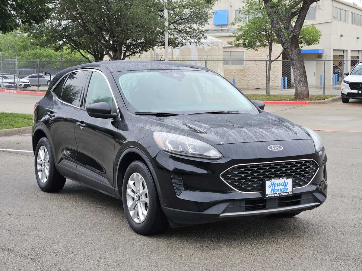 2022 Ford Escape - Image 3