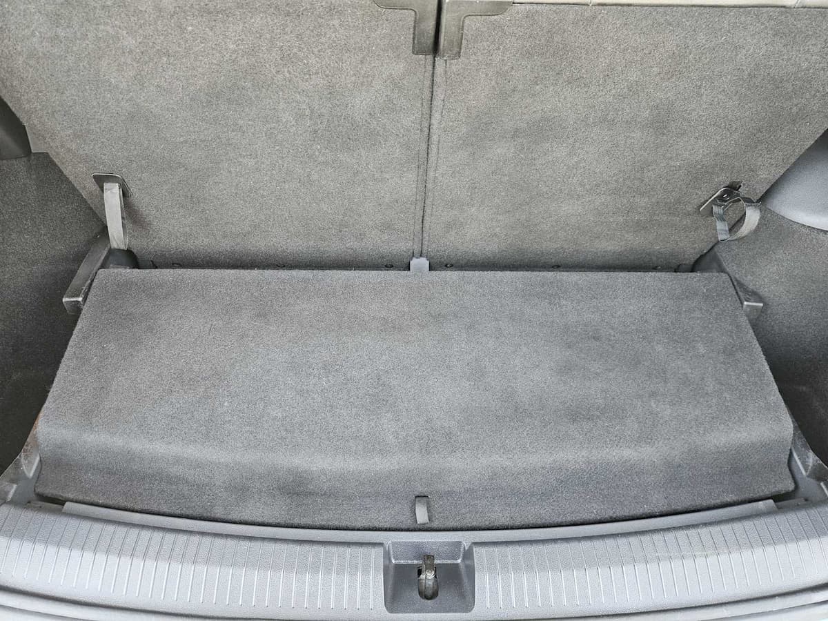 2018 Volkswagen Tiguan - Image 31