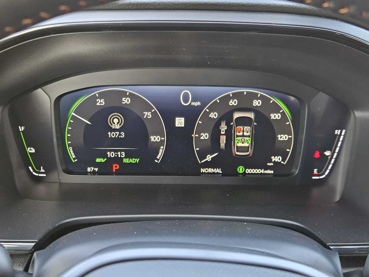 2026 Honda CR-V Hybrid - Image 13