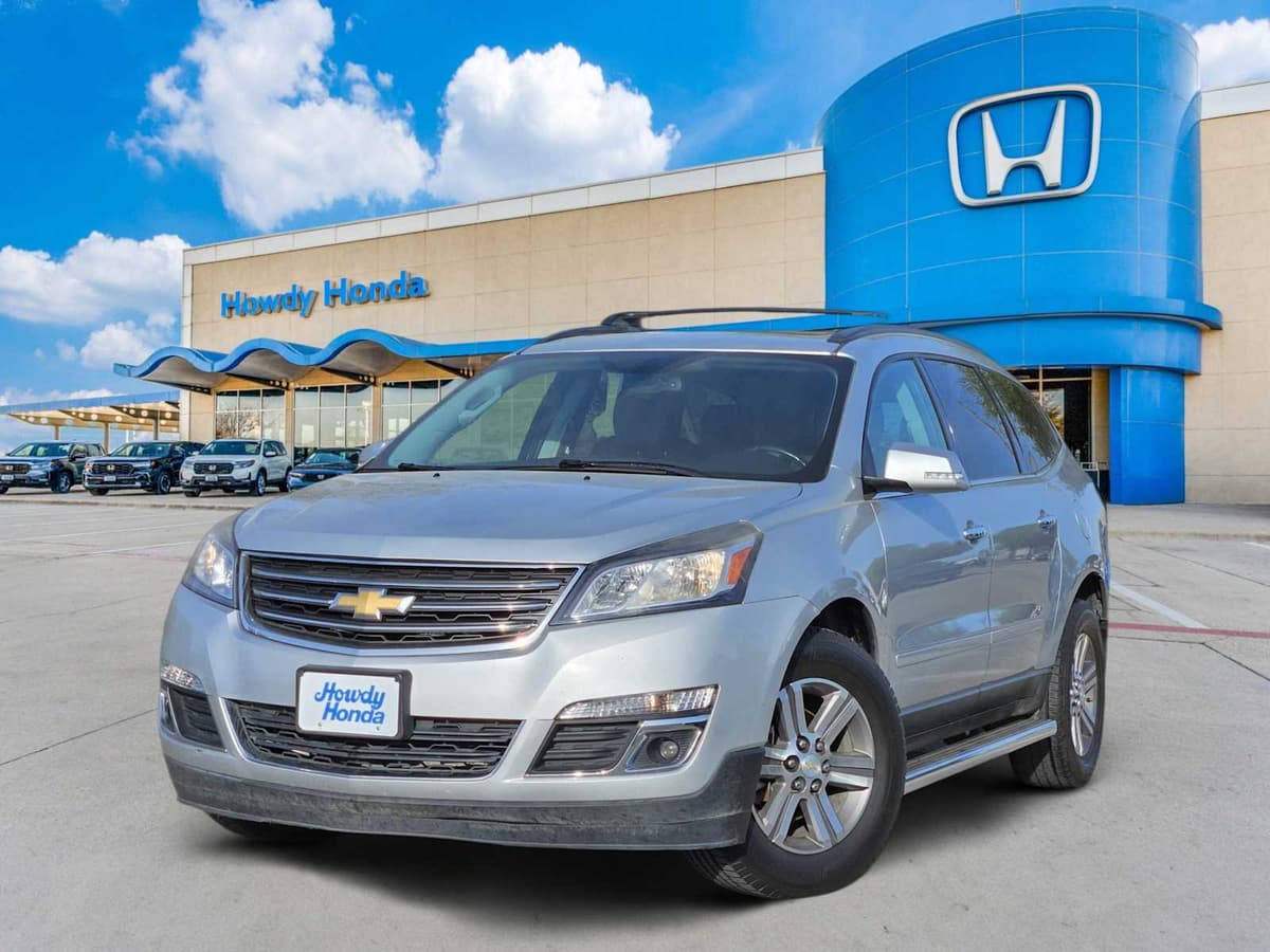 2017 Chevrolet Traverse - Image 1