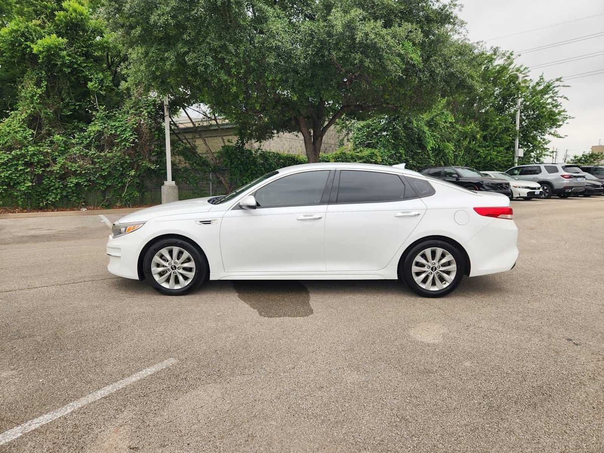 2018 Kia Optima - Image 4